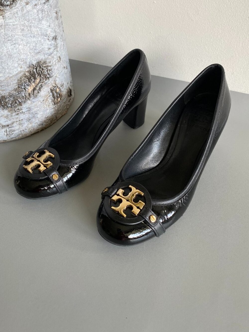 Tory Burch Patent Leather Aaden Mid Block Heel Pumps Black Sz 7.5